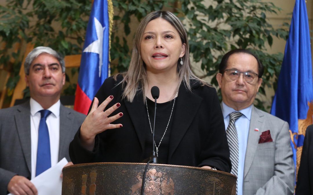Diputados UDI exigen al ministro de Energía que se «haga cargo» del alza de la luz: «Es importante que hable claro y busque una solución».